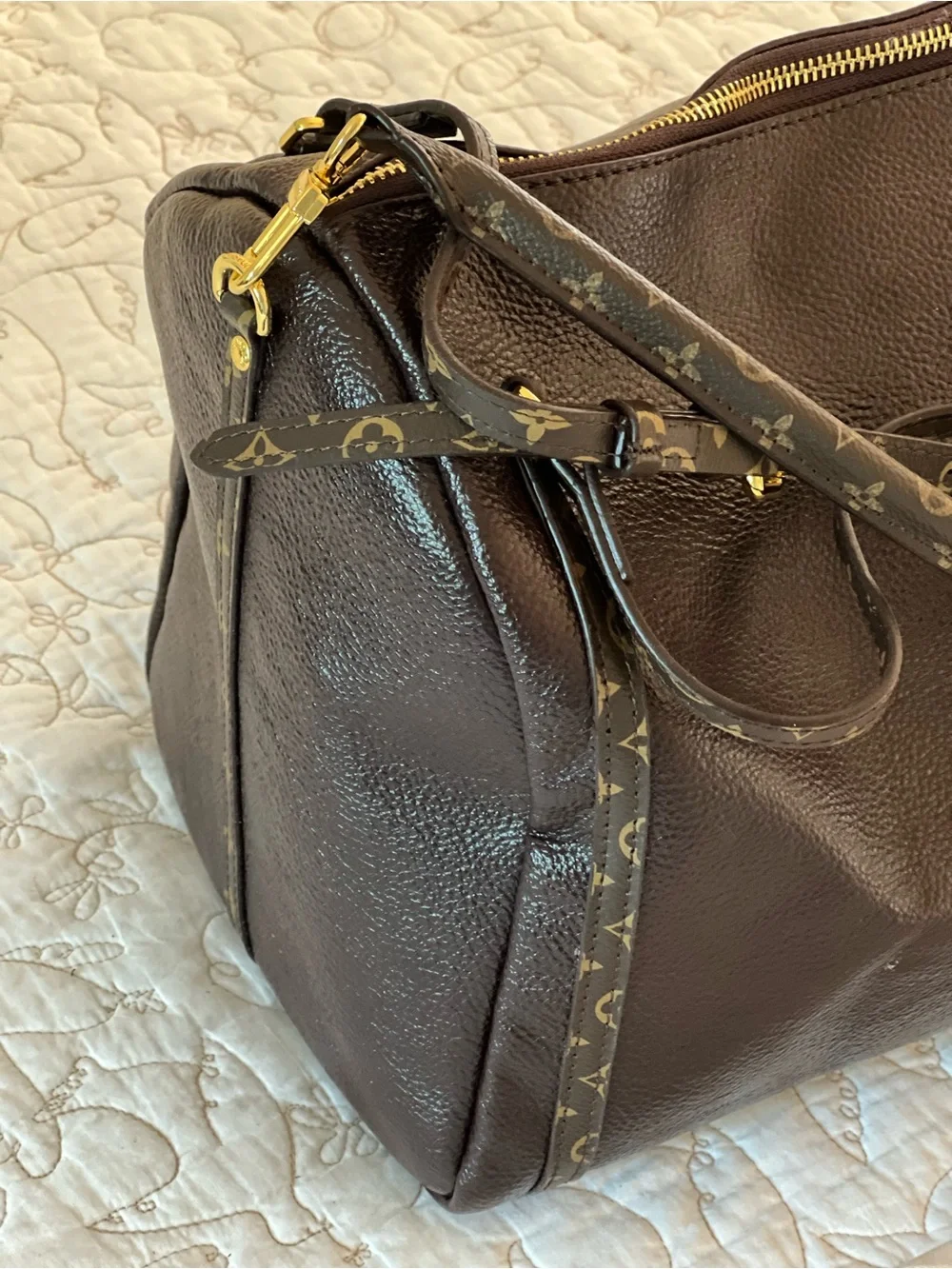 Louis Vuitton Express MM